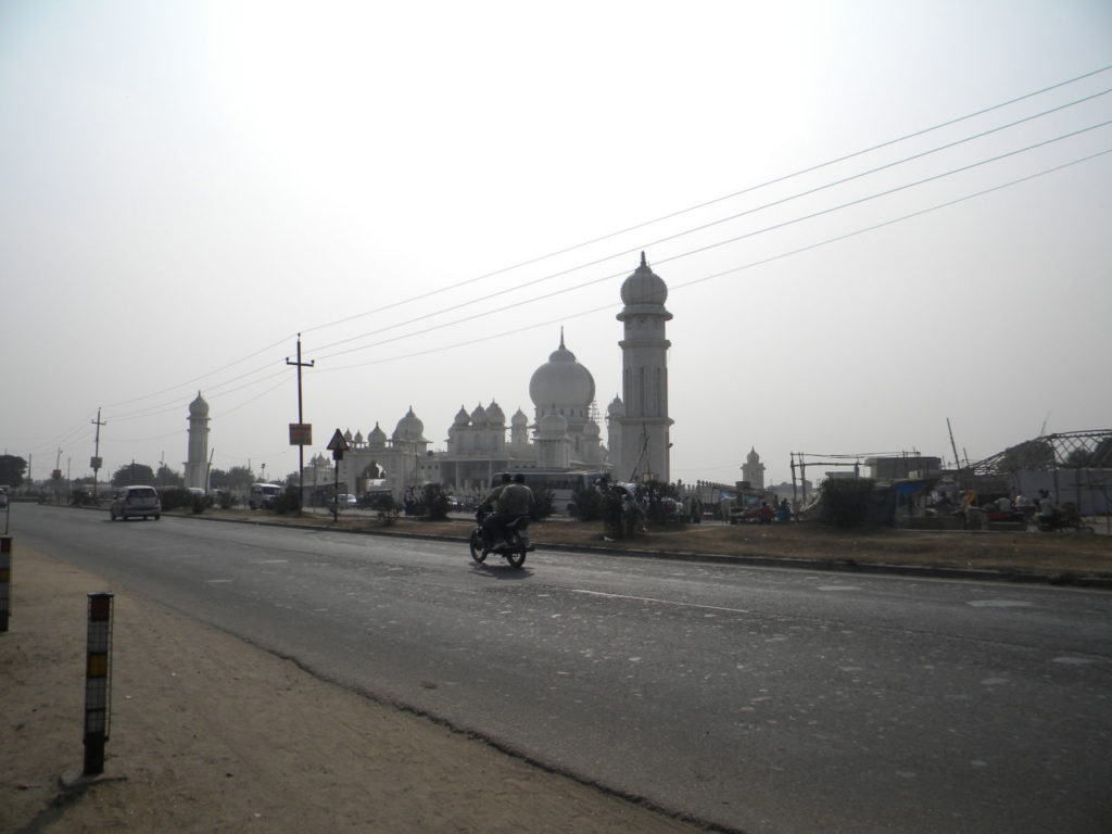 Templo hindu no caminho de Agra