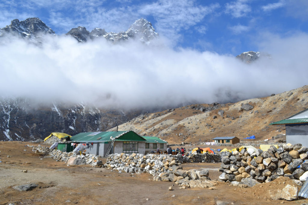Dzong Lha