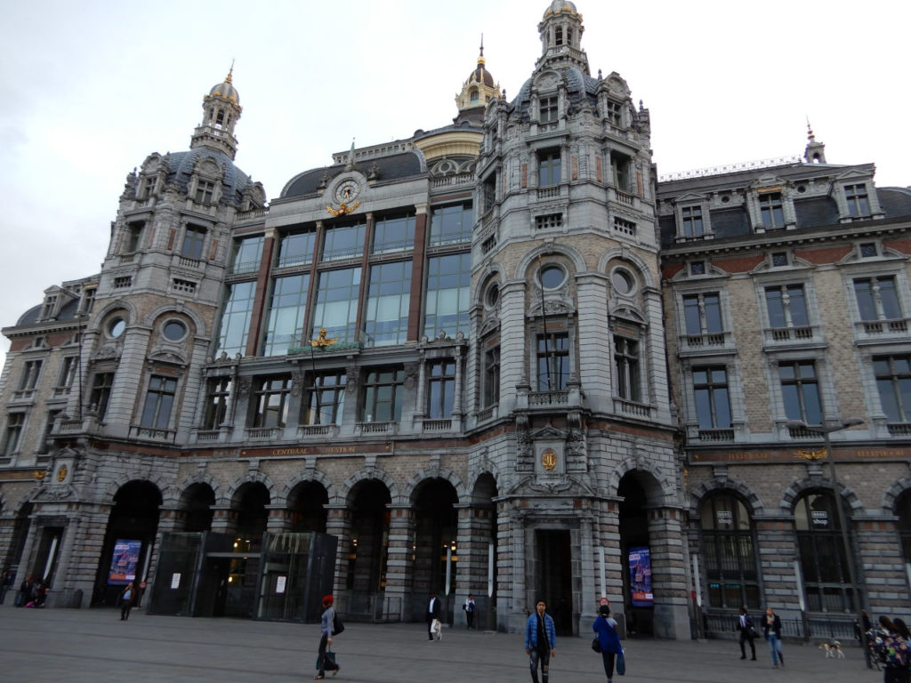 Belgica - Antwerp - train station - main entrace