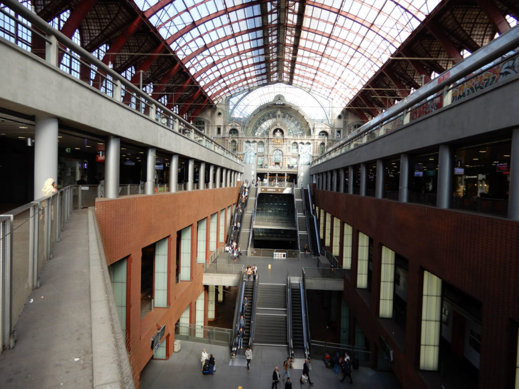 Belgium - Antwerp - Train Station has 5 floors