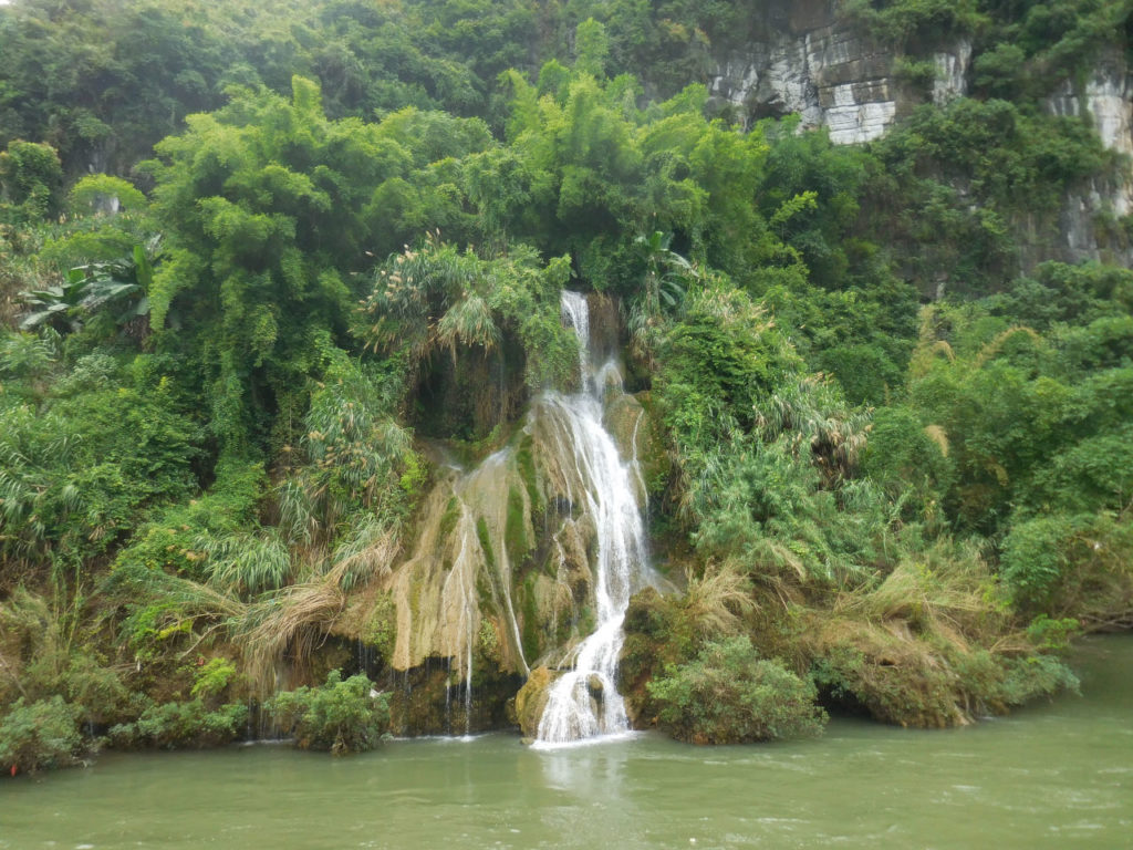 Guilin - Li river - water fall