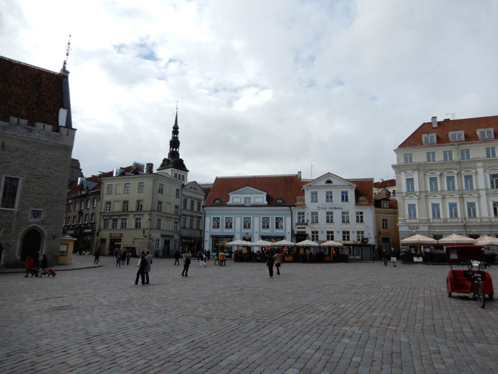 Tallinn Town Hall square