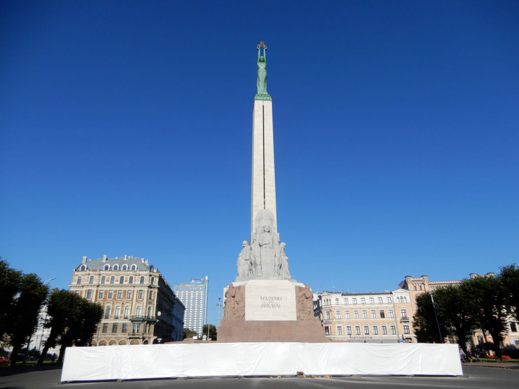 Riga - Latvian war of independen memorial ( freedom monument)