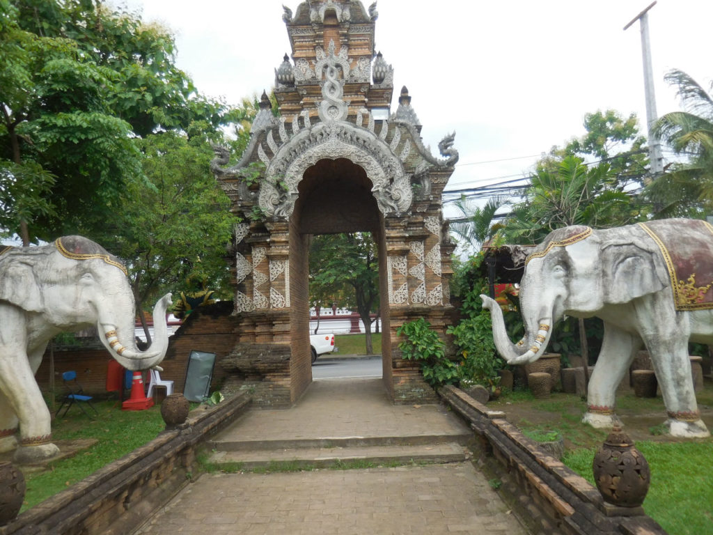Thailand - Chang Mai - elephant temple