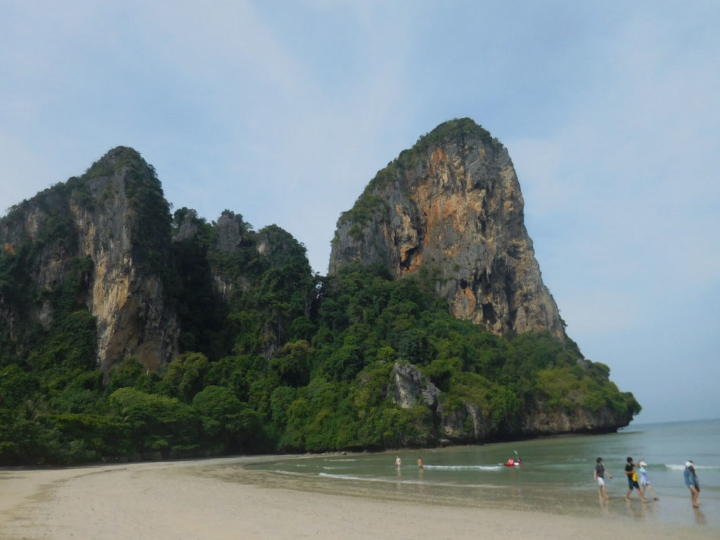 Tailandia - Krabi - AoNang beach end