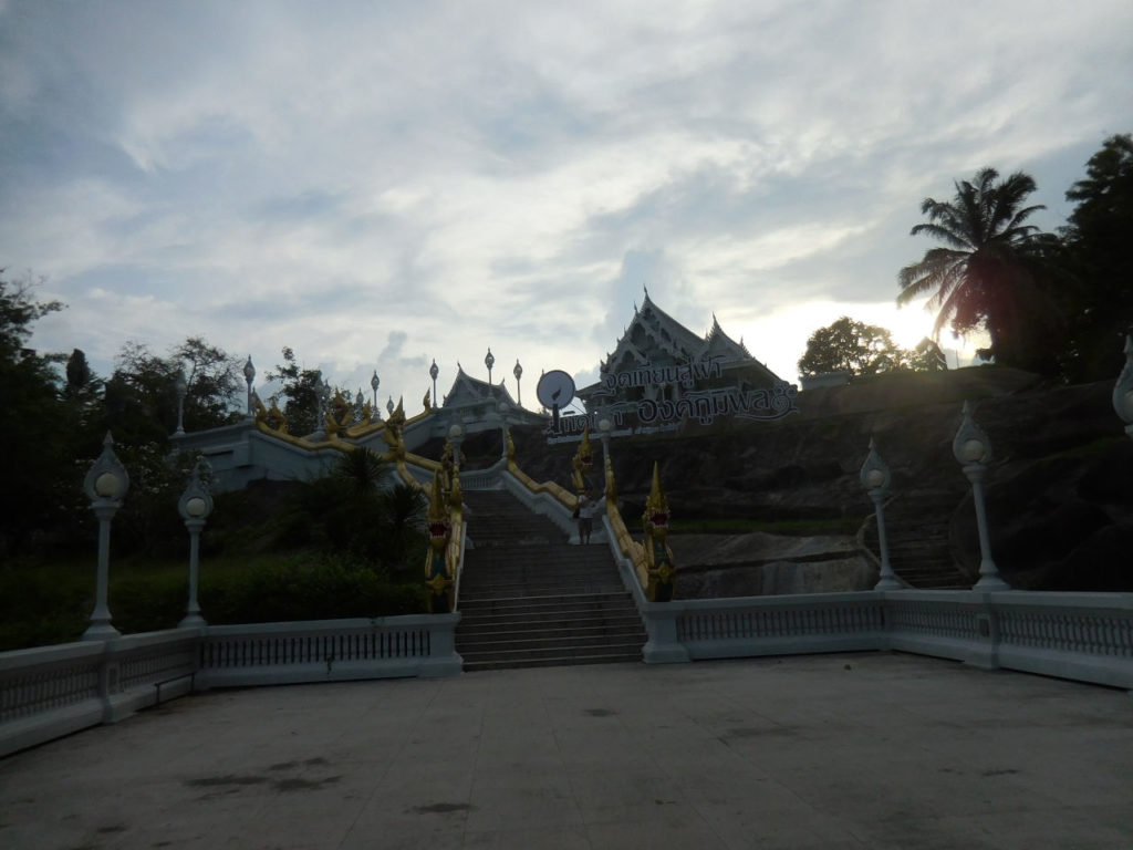 Tailandia - Krabi - Wat Kaew Korawaram