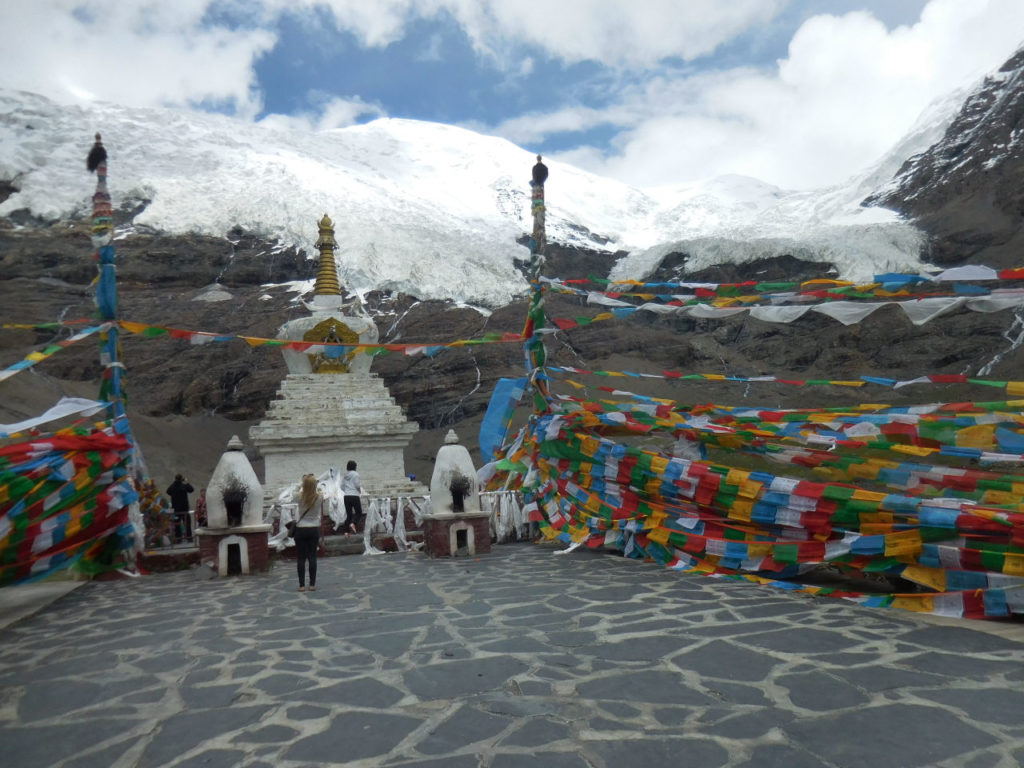 Kharola Glacier overview