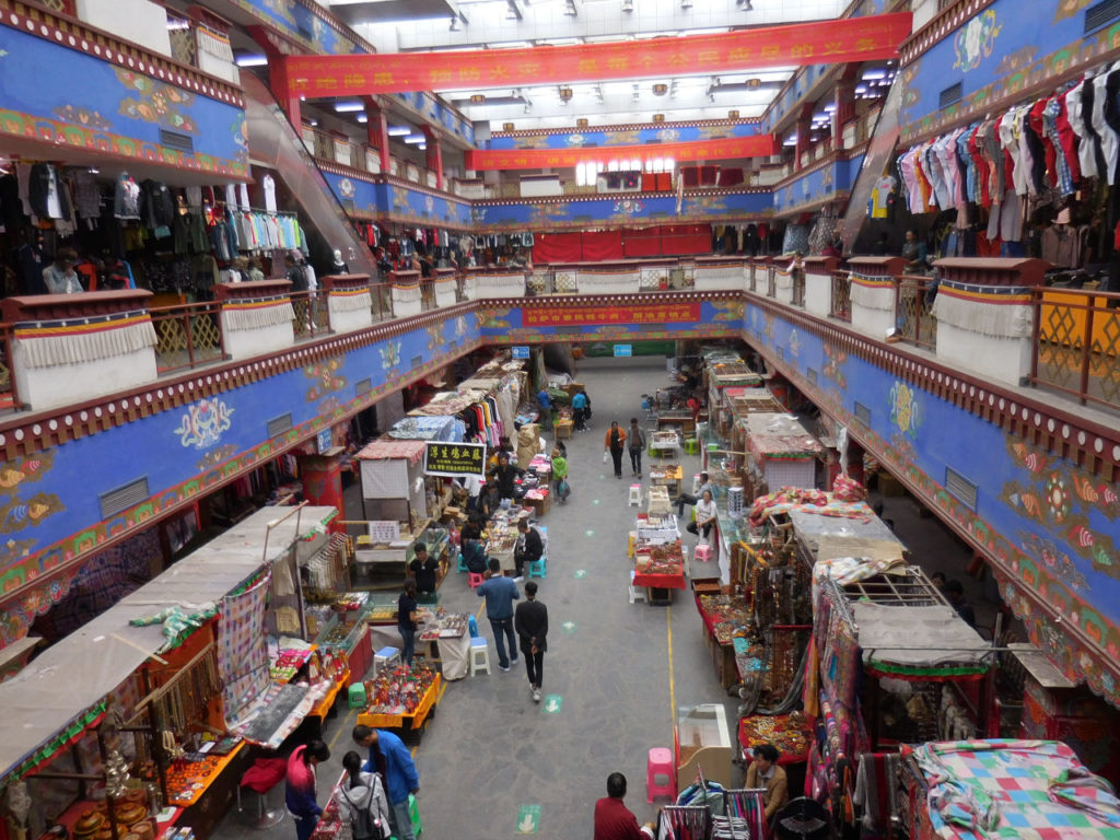Lhasa - Bakuo Shopping center