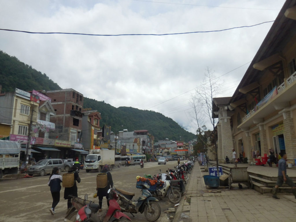 Vietnam - SAPA - main street