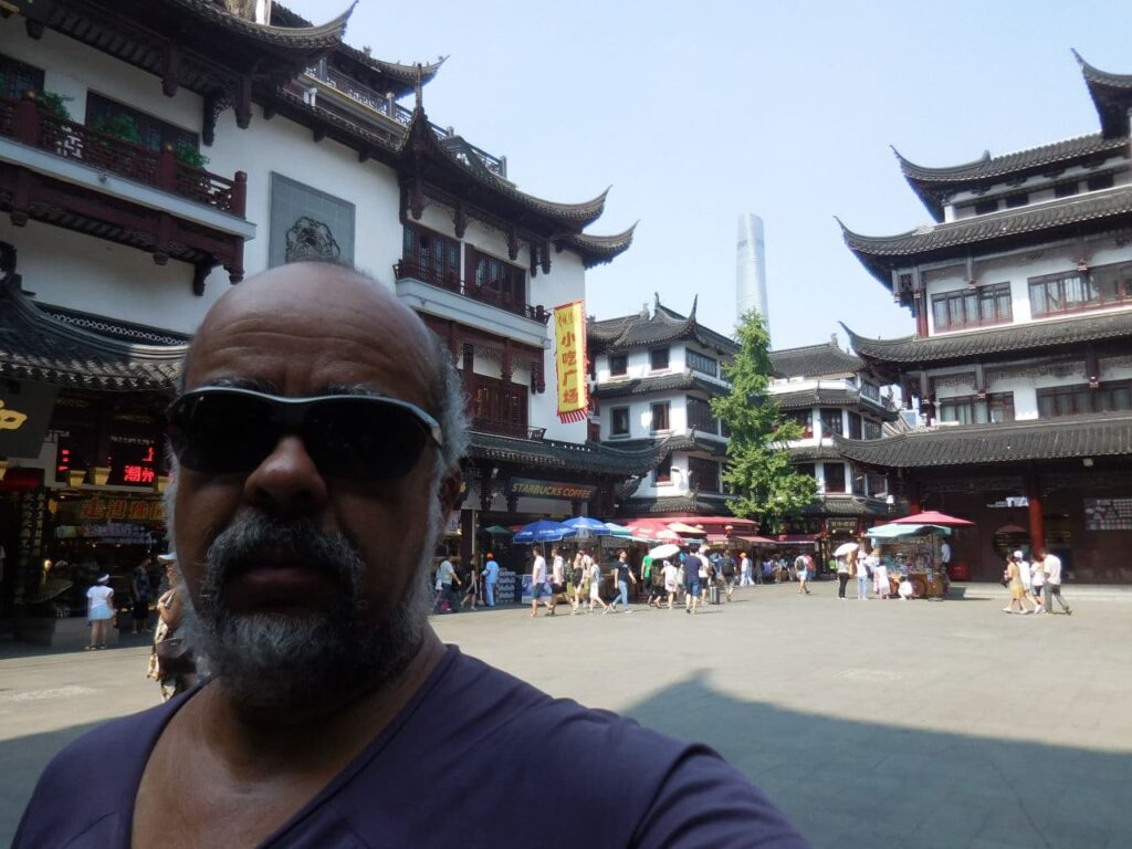 Main square at Yu garden