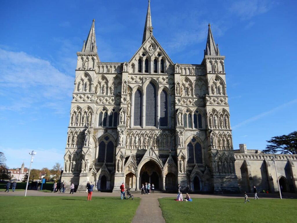 Salisbury Cathedral front
