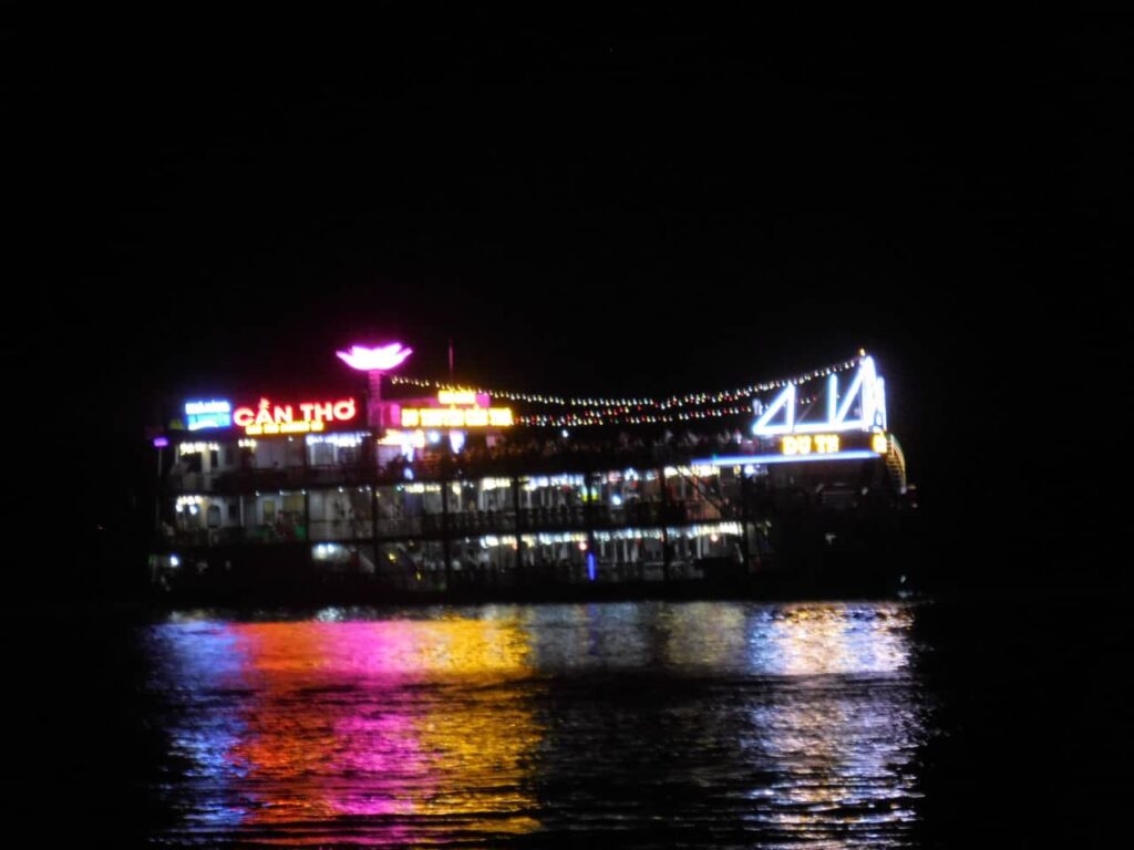 Can Tho - Ninh Kieu Wharf night lights
