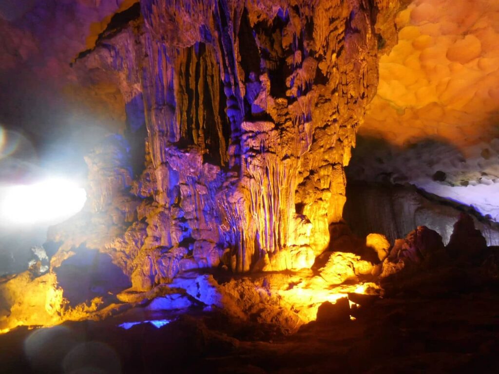 Ha Long Bay - Sung Sot (Surprise) Cave