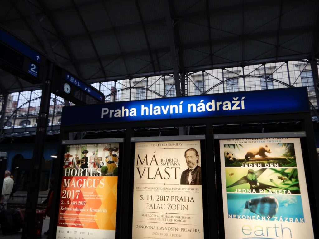 Main train station sign