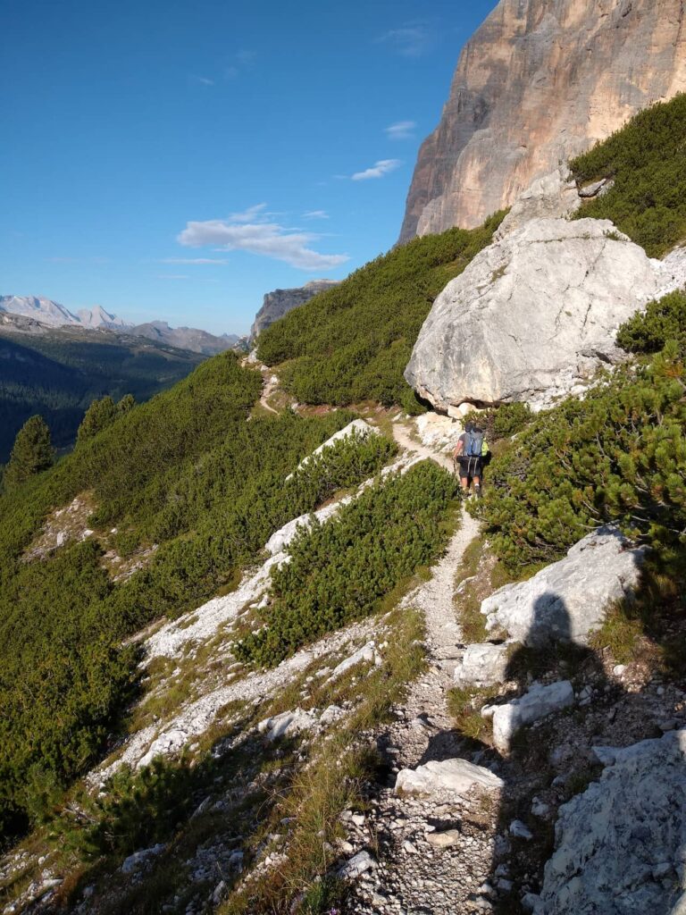 trilha 421 ao refugio Dibona