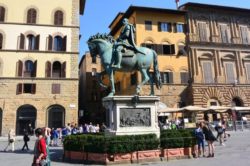 Equestrian statue of Cosimo I