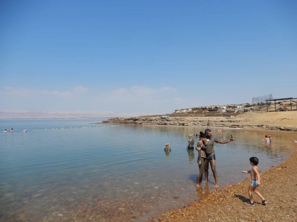 Dead sea mud bath