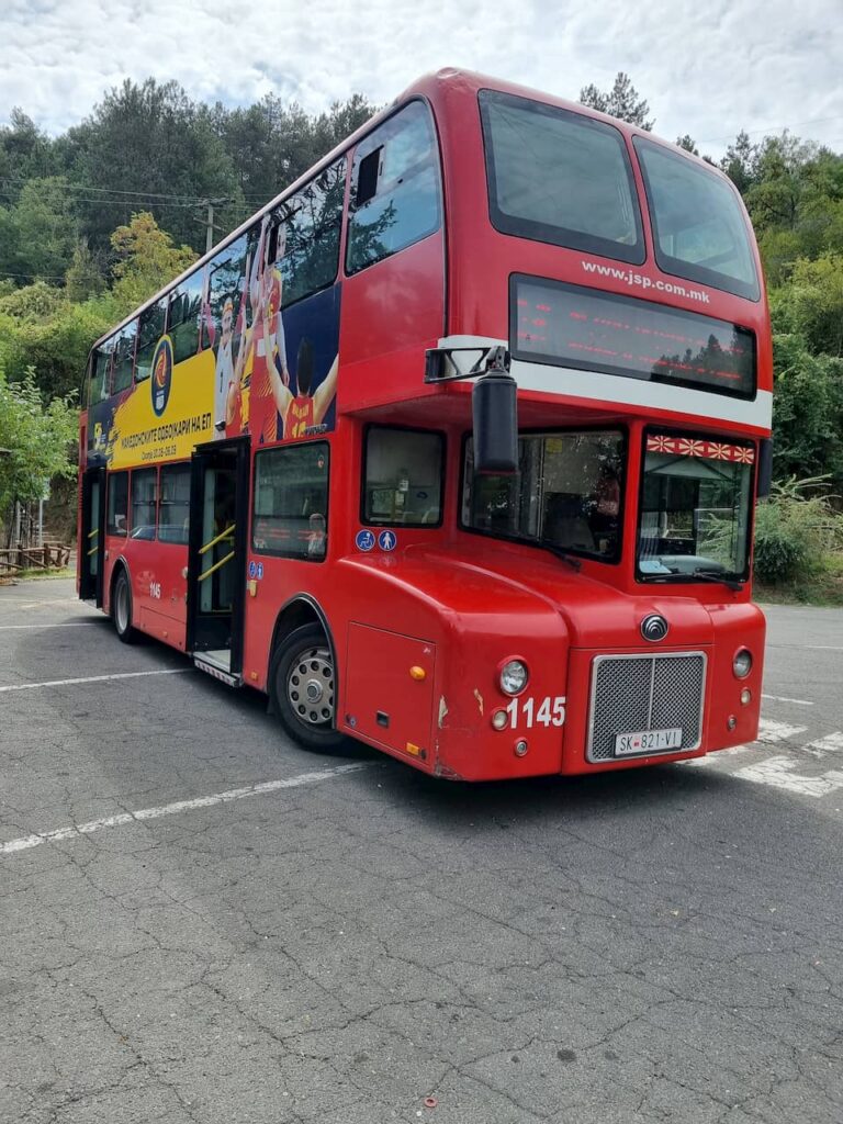 bus25
